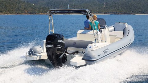 Black Fin Elegance 8