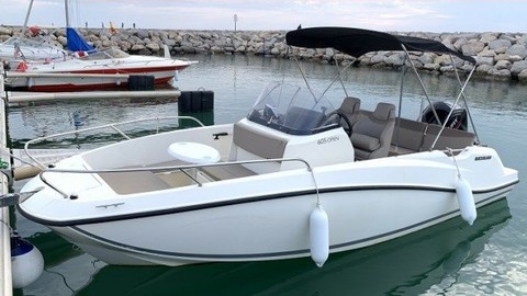 Quicksilver Activ 605 Open
