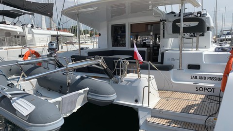 Lagoon 40