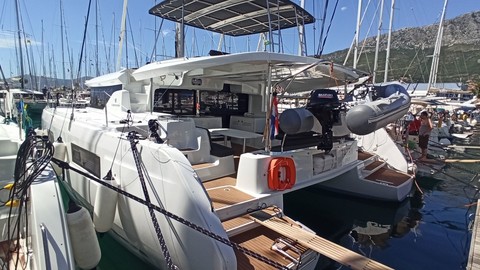 Lagoon 46