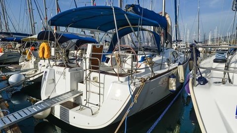 Beneteau Oceanis 43