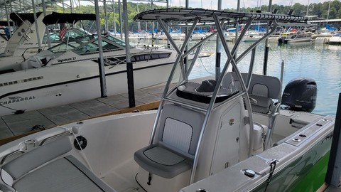 Sea Fox 206 Commander