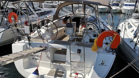 Beneteau Oceanis 43