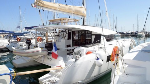 Lagoon 42