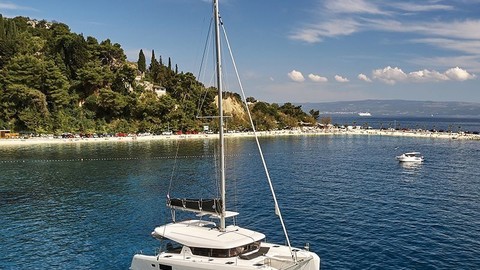 Lagoon 42