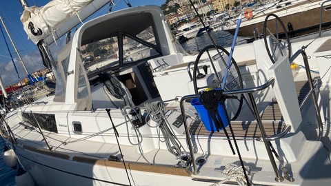 Beneteau Oceanis 38.1