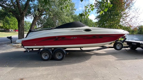 Sea Ray 240 Sundeck