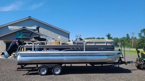Sun Tracker SportFish 22 DLX