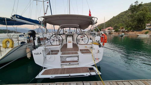 Beneteau Oceanis 38.1