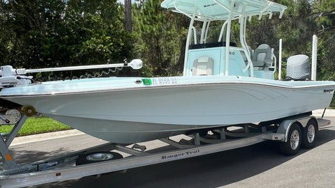Ranger boats 2400 bay