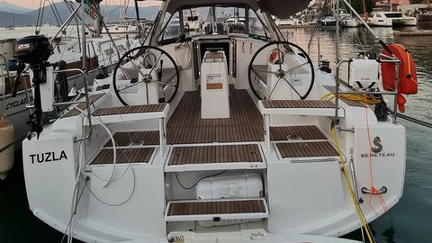Beneteau Oceanis 38.1