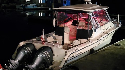 Grady-White Express 330