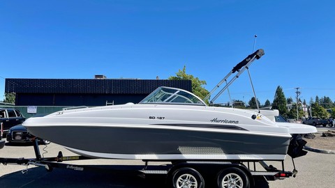 Hurricane 187 sun deck