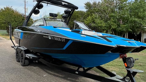 Malibu Wakesetter 24 MXZ