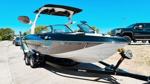 Malibu Wakesetter 22 VLX