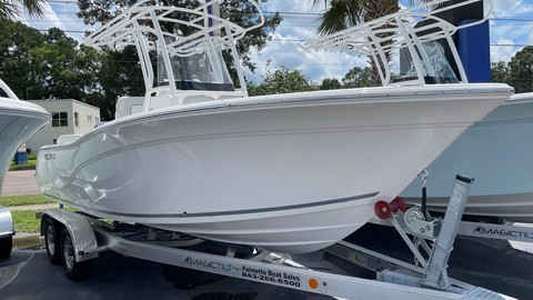 228 Sea Fox Commander