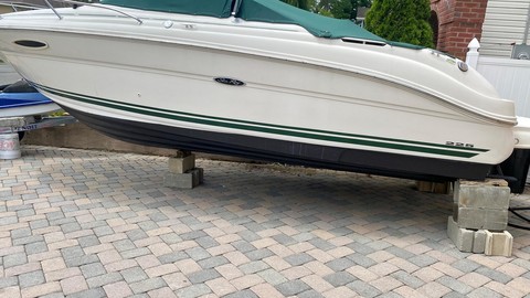 Sea ray 225 weekender