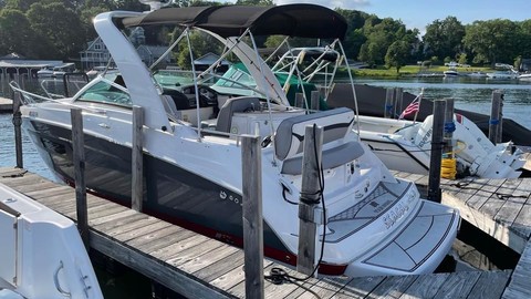 Four Winns Vista 255