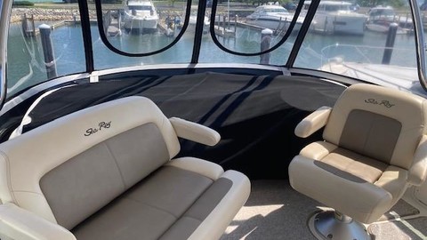 Sea Ray 450 Sedan Bridge