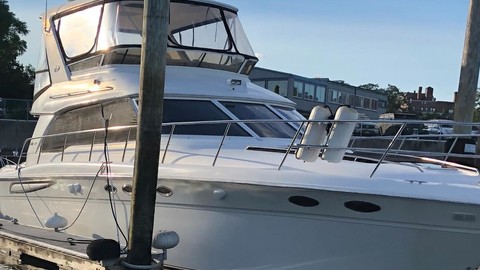 Sea ray 480 sedan bridge