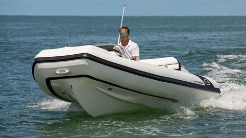 Walker bay generation 450 dlx