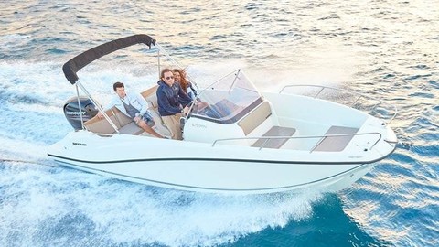 Quicksilver Activ 675 Open