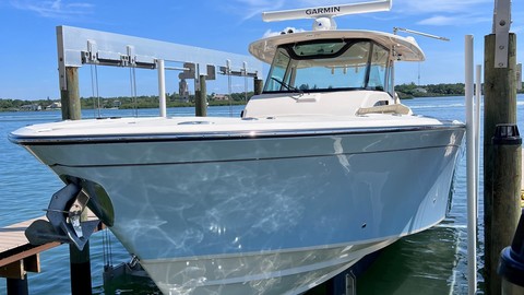 Grady-White Canyon 376