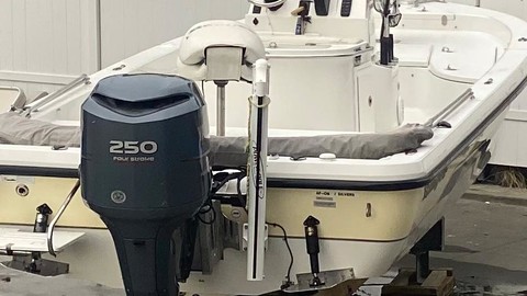 Ranger boats 2400 bay