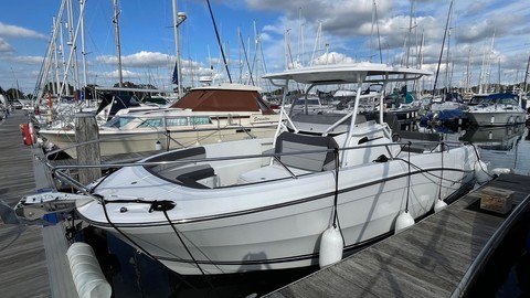 Jeanneau Cap Camarat 9.0 CC