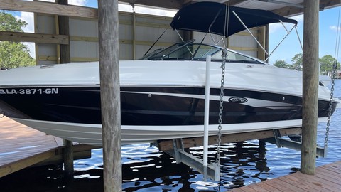 Sea Ray 240 Sundeck
