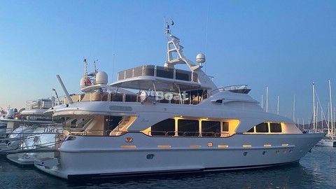 Benetti Tradition 100
