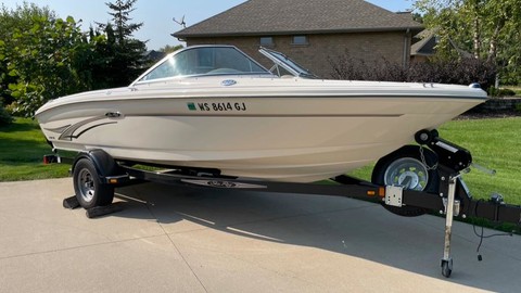 Sea ray 260 bow rider select