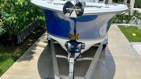 Angler Pro Boats 2900 center console