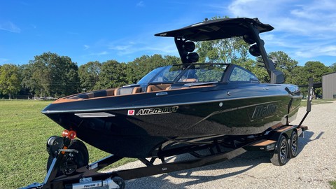 Malibu Wakesetter 23 LSV