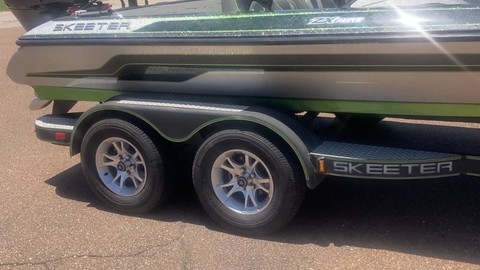 Skeeter zx 250