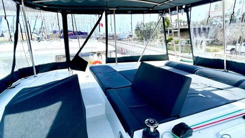 Lagoon 46