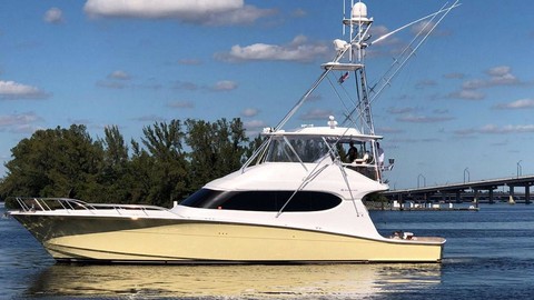 Hatteras 77 Convertible