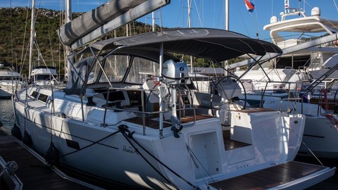 Hanse 455