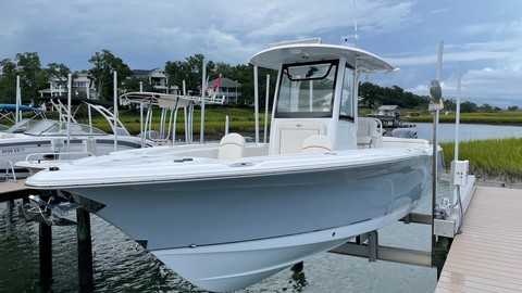 Sea Ray hunt ultra 211