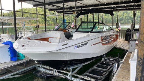 Regal 22 FasDeck