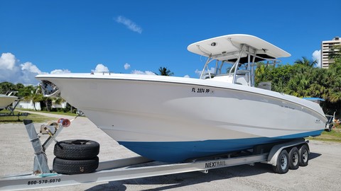 Boston Whaler 320 Outrage
