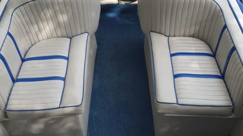 Great white 10m open bow