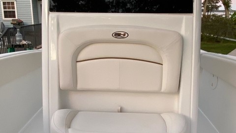 Sea Ray hunt ultra 211