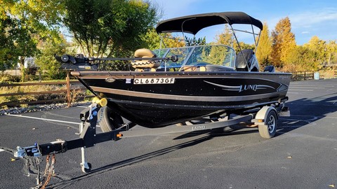 Lund Boats 1875 Crossover XS