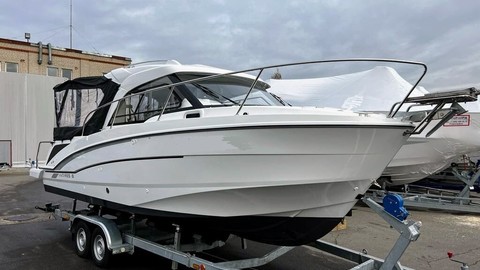 Beneteau Antares 8