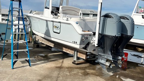 Sea Ray hunt ultra 211