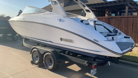 Yamaha 242 LIMITED S E-SERIES