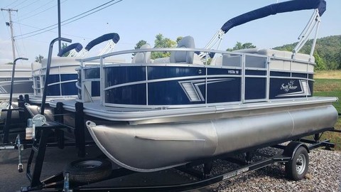 Sunchaser Boats Oasis 18 Fish