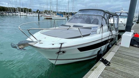 Jeanneau Cap Camarat 9.0 WA