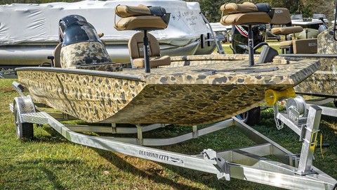 Angler Pro Boats 2900 center console